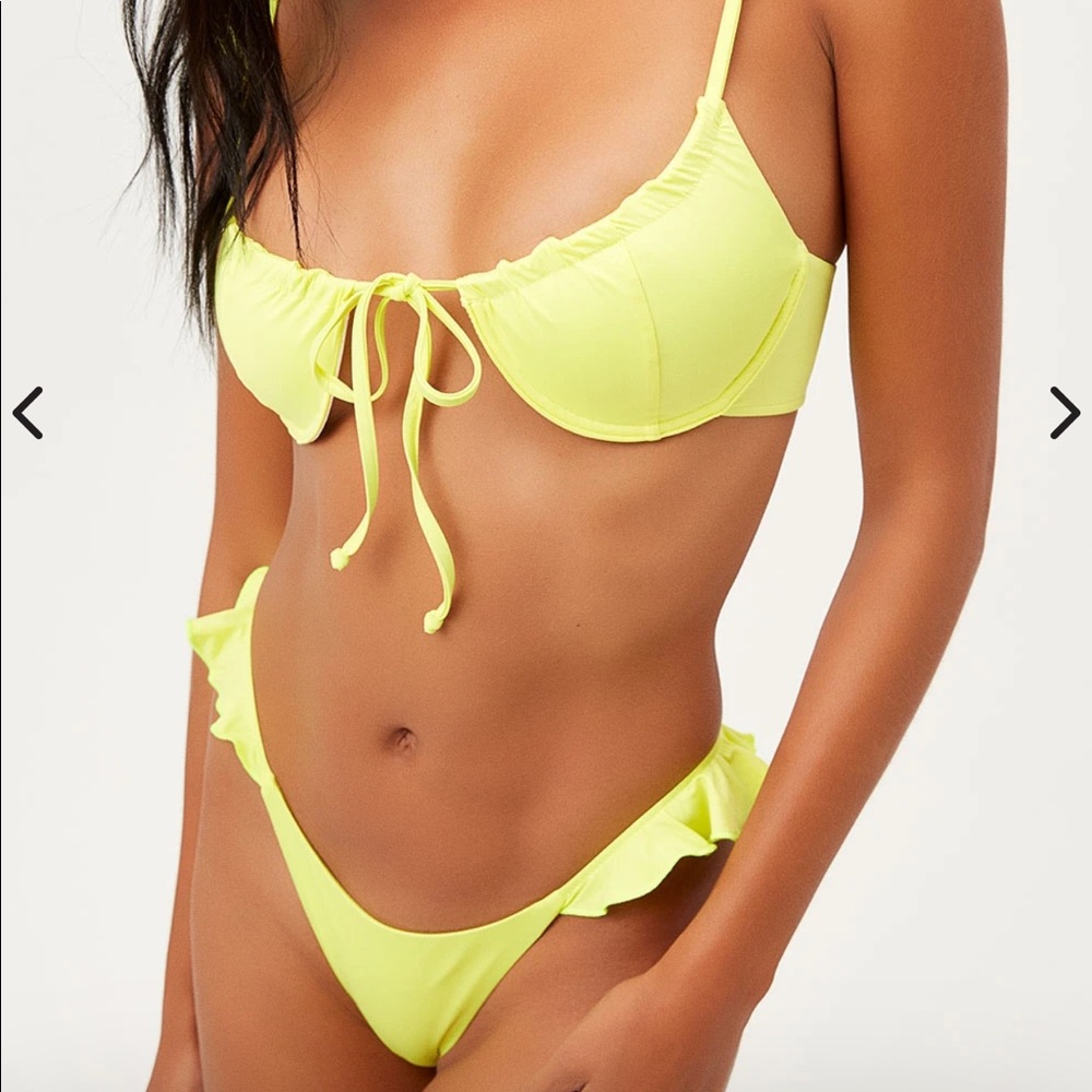 Frankies bikini top
